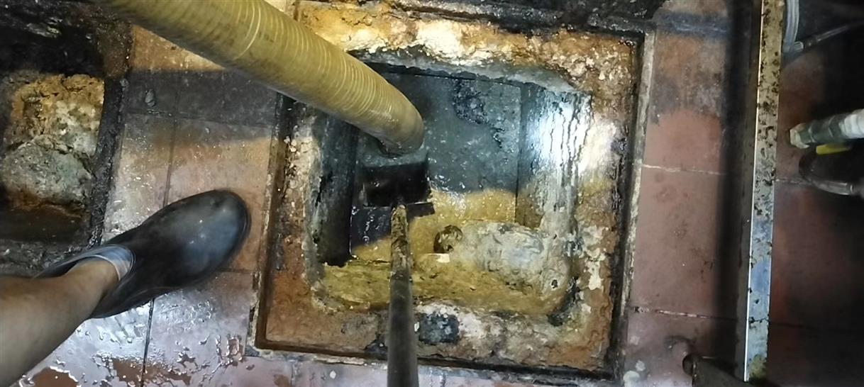 西峡污水池清理一般都有毒气，怎么预防中毒呢？